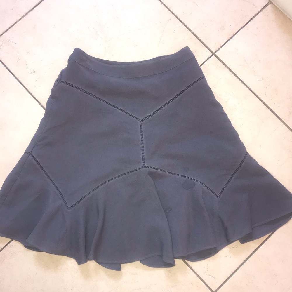 Ann Taylor grey knee length skirt size 2